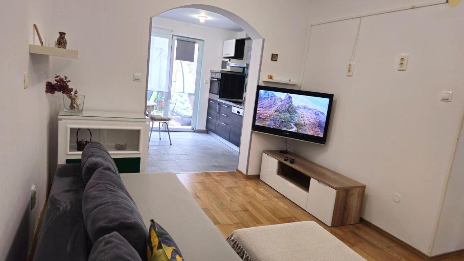 Apartment With Garden In Barbariga Luaran gambar