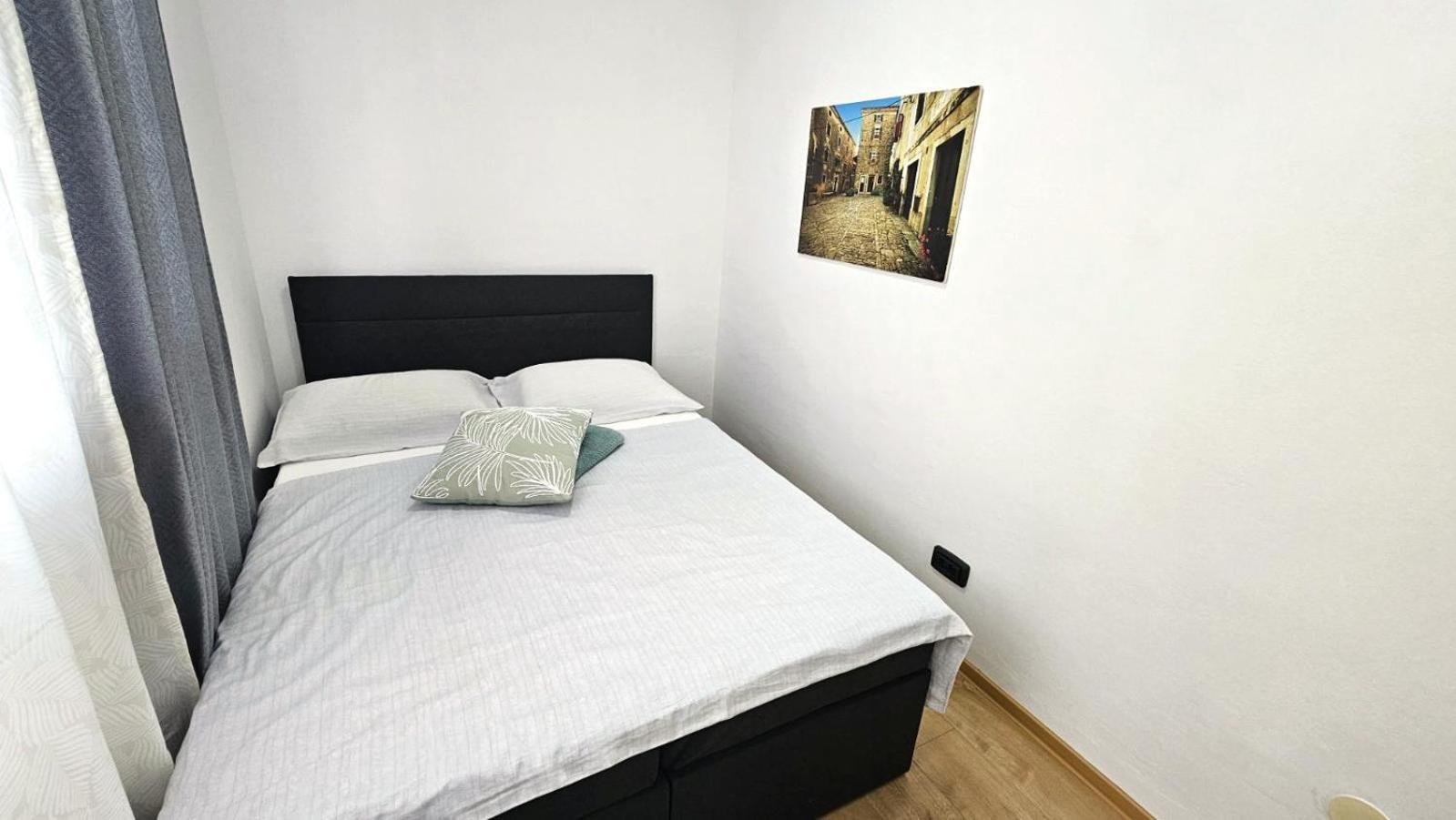 Apartment With Garden In Barbariga Luaran gambar